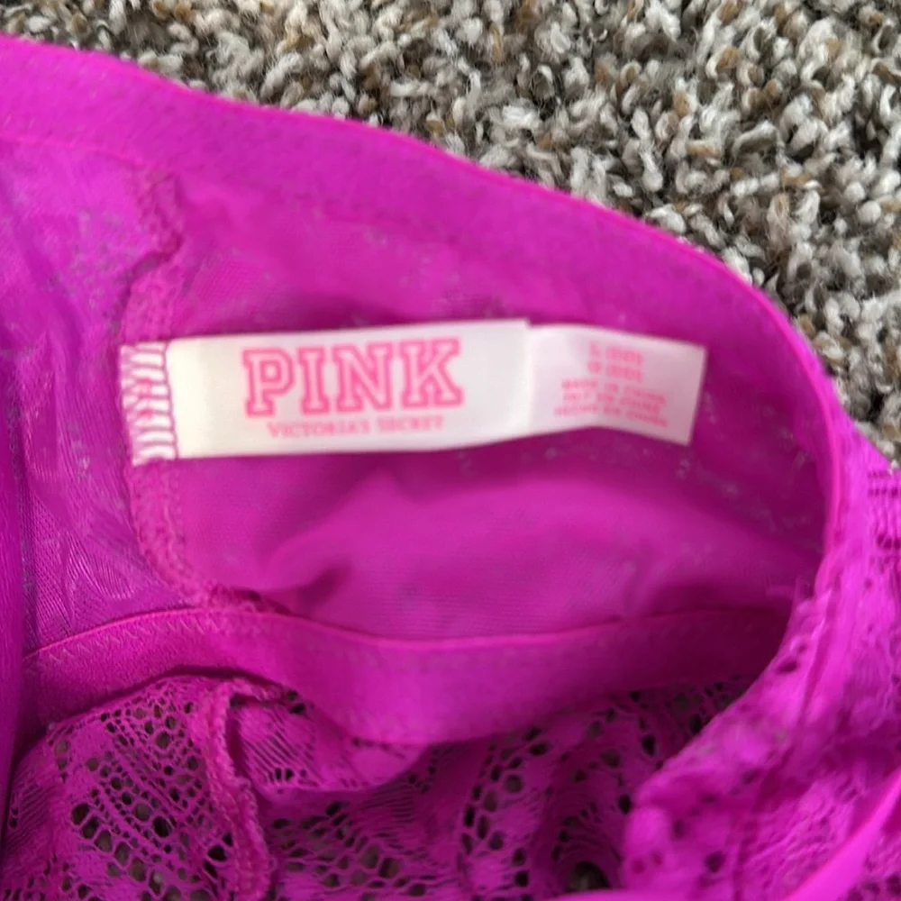 Vs pink lace bras 2 - Picture 8 of 10